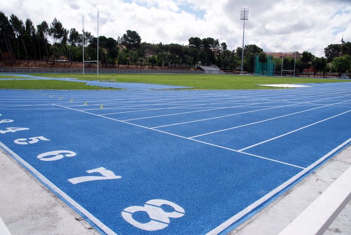 ahornmar's tweet photo. Hoy hemos aprovechado para revisar el trabajo de fuerza y estabilidad y hacer unos tests con los fondistas del @ATLSANILDEFONSO . No todo es correr! @MyJumpApp @NordicsApp https://t.co/RGgYoDm6mQ