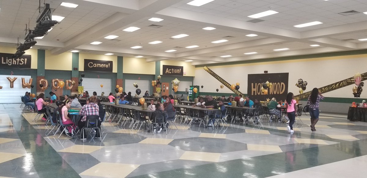 HotRodteaching's tweet image. Eagles Nest McCowan 2017 is starting to fill up with the eager young minds of the future.
#aswelearnwegrow