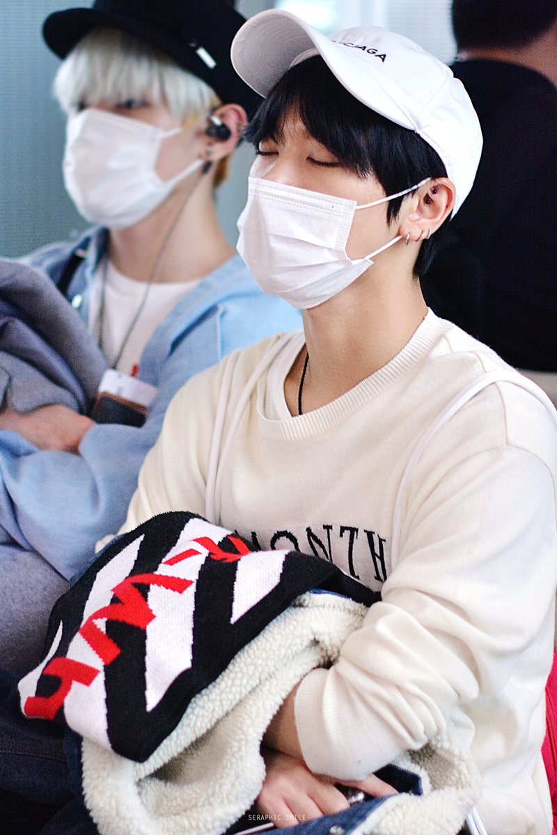 bestoftennie's tweet photo. 17/11/27 cr.seraphicsmile.
😴 https://t.co/OQS69HmkNn