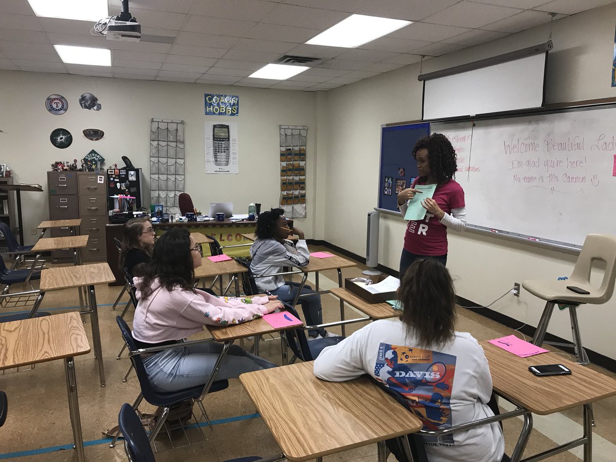 TmeCounselor's tweet photo. @Apollo_JH @RISDcounselors Promoting positivity at Apollo JH’s Mighty Panther Camp!!!#cantstopRISD https://t.co/pDe7x4UNpH