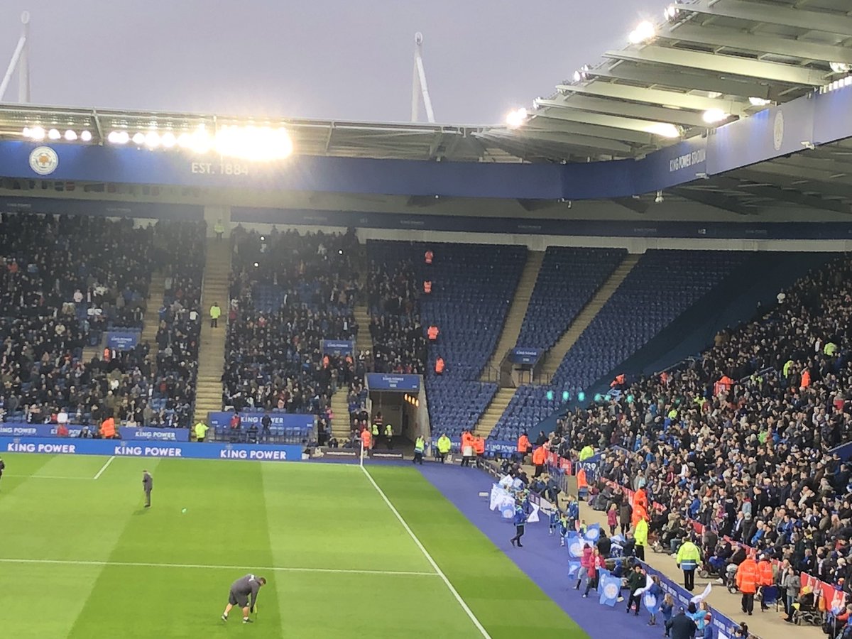 AntBrewin's tweet photo. #BurnleyFC ... your above Spurs in the Prem and this is the best you can do? Shocking away support!? 🙄 #LCFC https://t.co/d5ZDLDkNnc