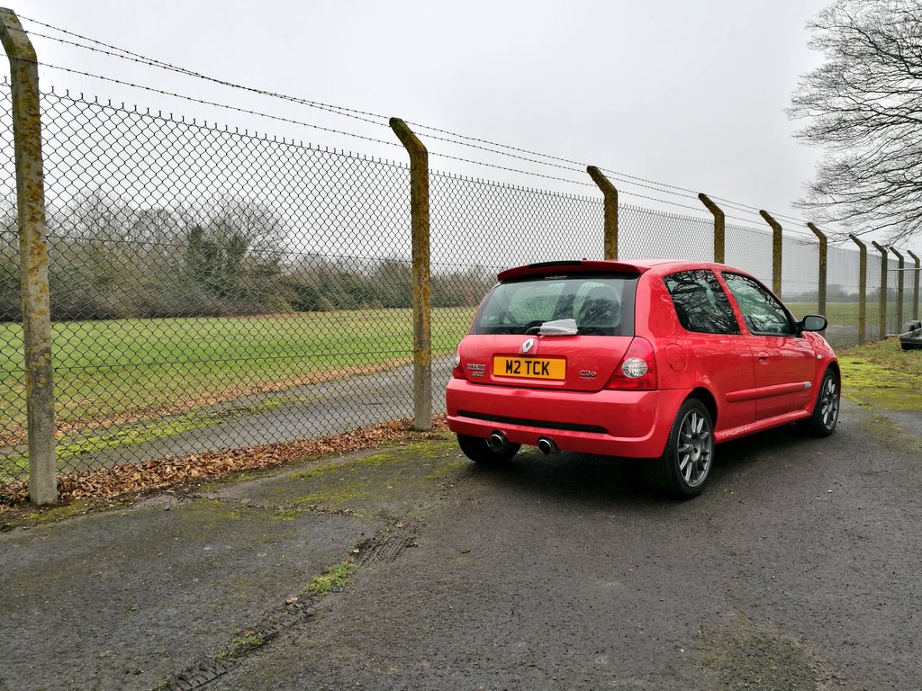 car_witter's tweet photo. Bye bye lil car! See you in the #NewYear
All tucked up in a hangar @BicesterH for the winter βοΈπ¨οΈππ https://t.co/h6yXdgXlqw