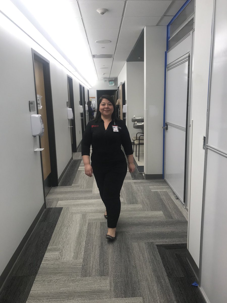MoranEyeCenter's tweet photo. #MoranGlobalOutreach volunteer Erika Ruiz always has a smile as she helps us restore sight to 19 patients during #OperationSightDay https://t.co/R6dCTgm1qb