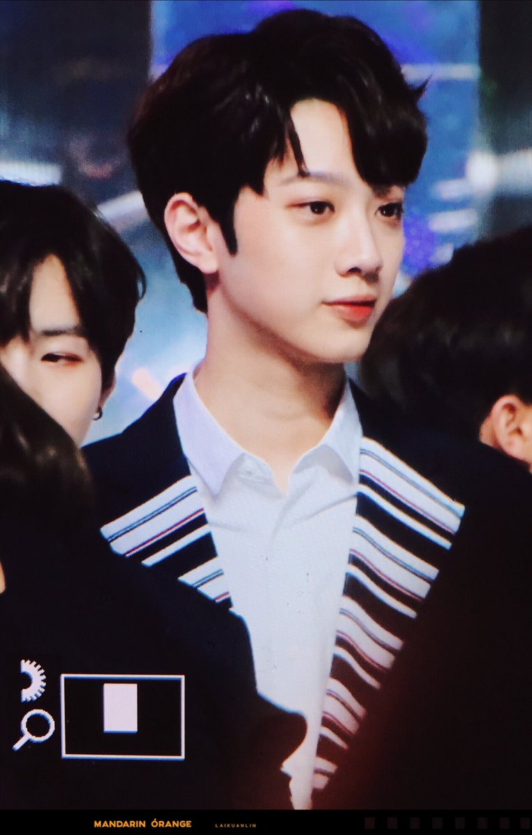 mandarin_010923's tweet photo. 171202 MMA #라이관린 https://t.co/SWyjhWqm8v