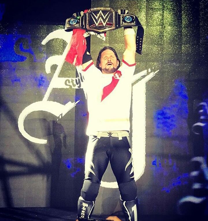 FenixWwe's tweet photo. HOY HOY HOY 
NO TE PIERDAS @SportEleganteTV por @nextvpe canal 13 a la 1pm 
se revivirá todo lo que paso en #WWELima ademas habrá regalos, resumenes de #raw #smackdown #nxt y mucho mas
#wwe #wweperu #peru #wwelive #VamosPeru https://t.co/bFNHB7EE7o
