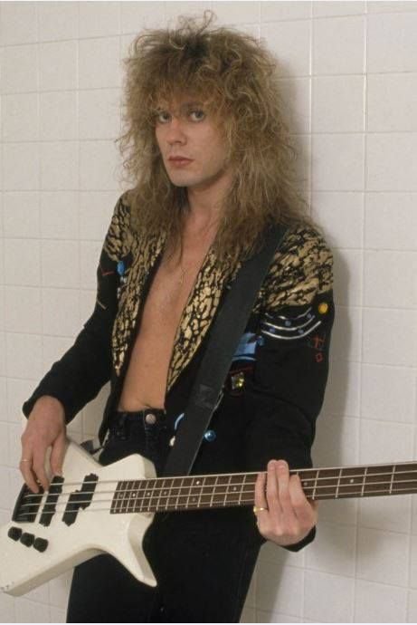 Happy birthday to bassist and co-founder, Rick Savage! 