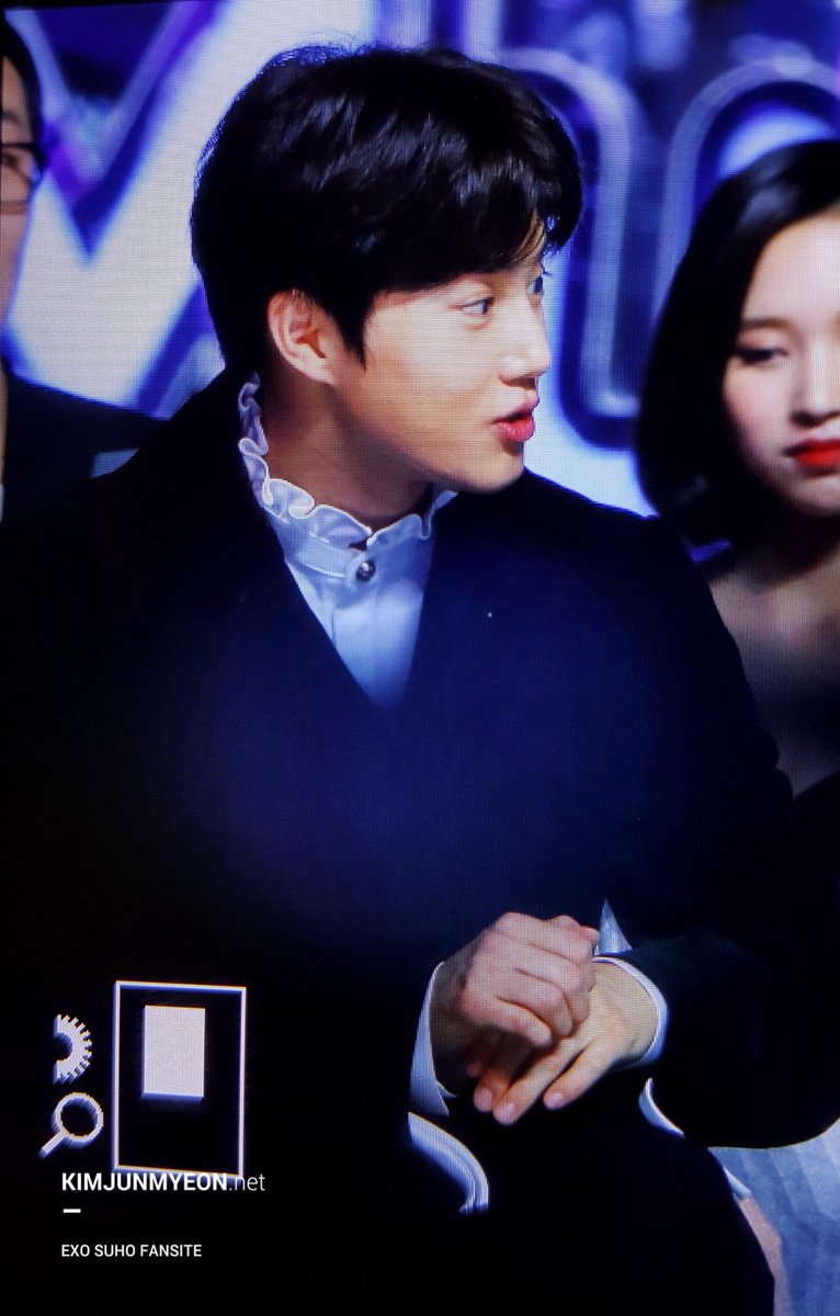 171201 MMA #SUHO #준면 #수호
😗😗