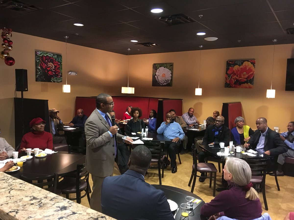 JohnnyOJr's tweet photo. Delegate @CharlesSydnor3d leading by example- sending his children to the same @BaltCoPS schools he’s fighting for in MD’s General Assembly. #BaltoCo is lucky to have him, @patyoung44B and @ShirleyNPulliam fighting for us. #Team44B  #BetterBaltoCo https://t.co/NJcah4ccUH