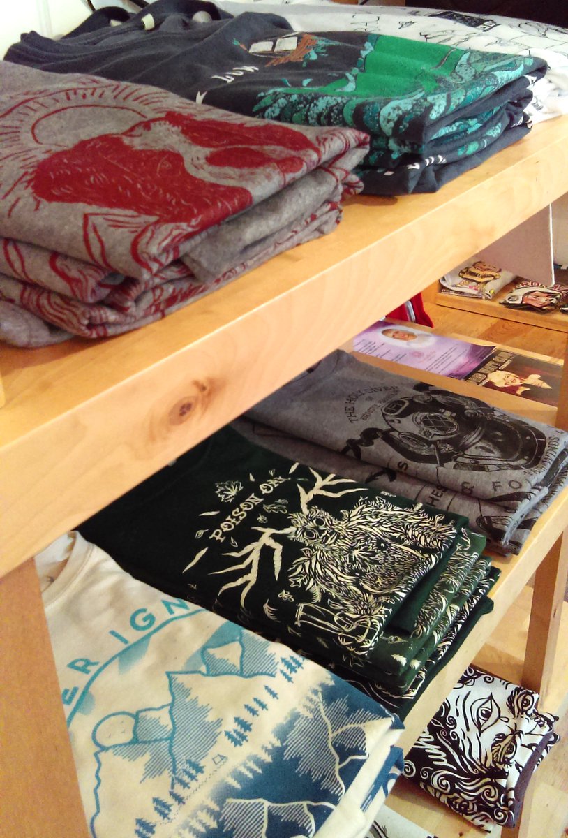 boyparker's tweet photo. New Poison Oak at BP, including this new Low Land T. And as Special request from us a Never Ignore the Need to Explore Hoodie!! :D #PoisonOak #Tshirts #Hoodie #Sweatshirt #Brighton #NeverIgnoreTheNeedToExplore #LowLands #Forestspirit https://t.co/P7nc5J72Vl