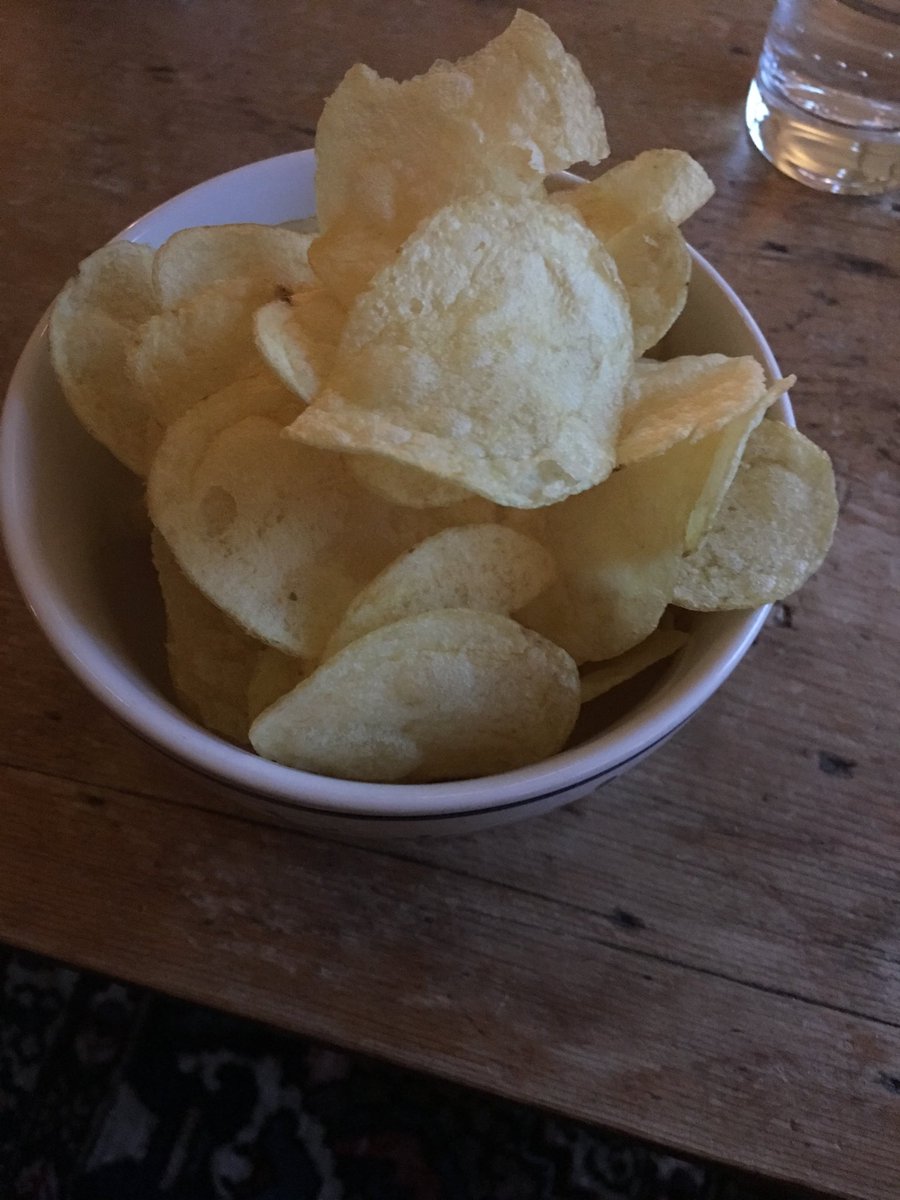 SLECHTVOLK's tweet image. Blanke chips...
Kick out blanke chips #kobc