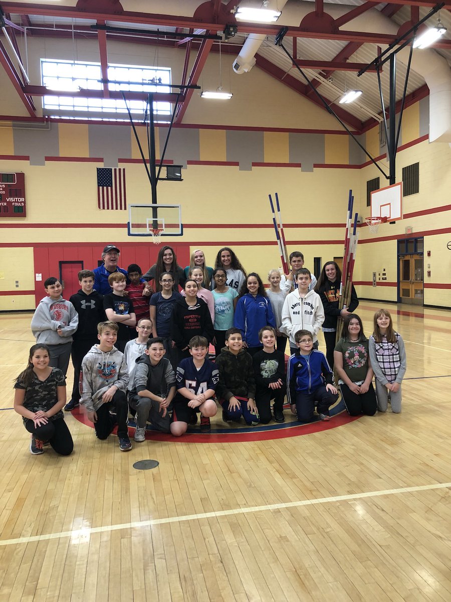 MsNewell7's tweet photo. Stick Jumping comes to the @johnfryanschool @tpsdistrict #physedclass #stickjumping https://t.co/ojv1w25ZOv