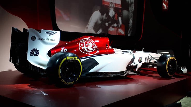 FirstDriveMX's tweet photo. @alfa_romeo y @SauberF1Team presentaron de manera oficial el auto y equipo de @F1 , el nuevo integrante de la parrilla se ve increíble.
Lo manejarán @Ericsson_Marcus y @Charles_Leclerc
#firstdrivemx #marcusericcson #charlesleclerc #leclerc #ericsson #f1 #sauber #alfaromeo https://t.co/ooikggi0WC