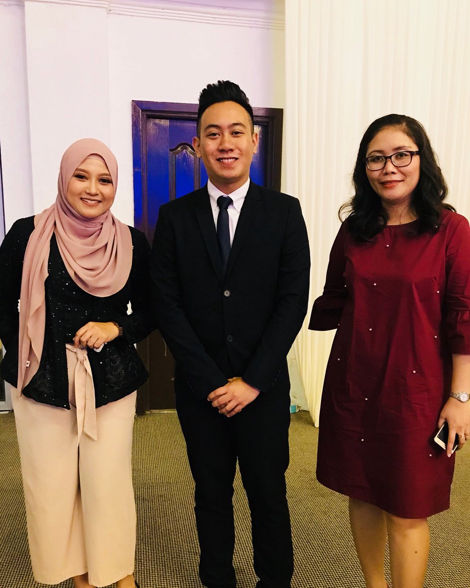 ameenurashraff's tweet photo. Two of my favourite lecturers during Diploma. ๐คฉ๐ญโจ #uitm #fsppp https://t.co/dLCN09LRTc