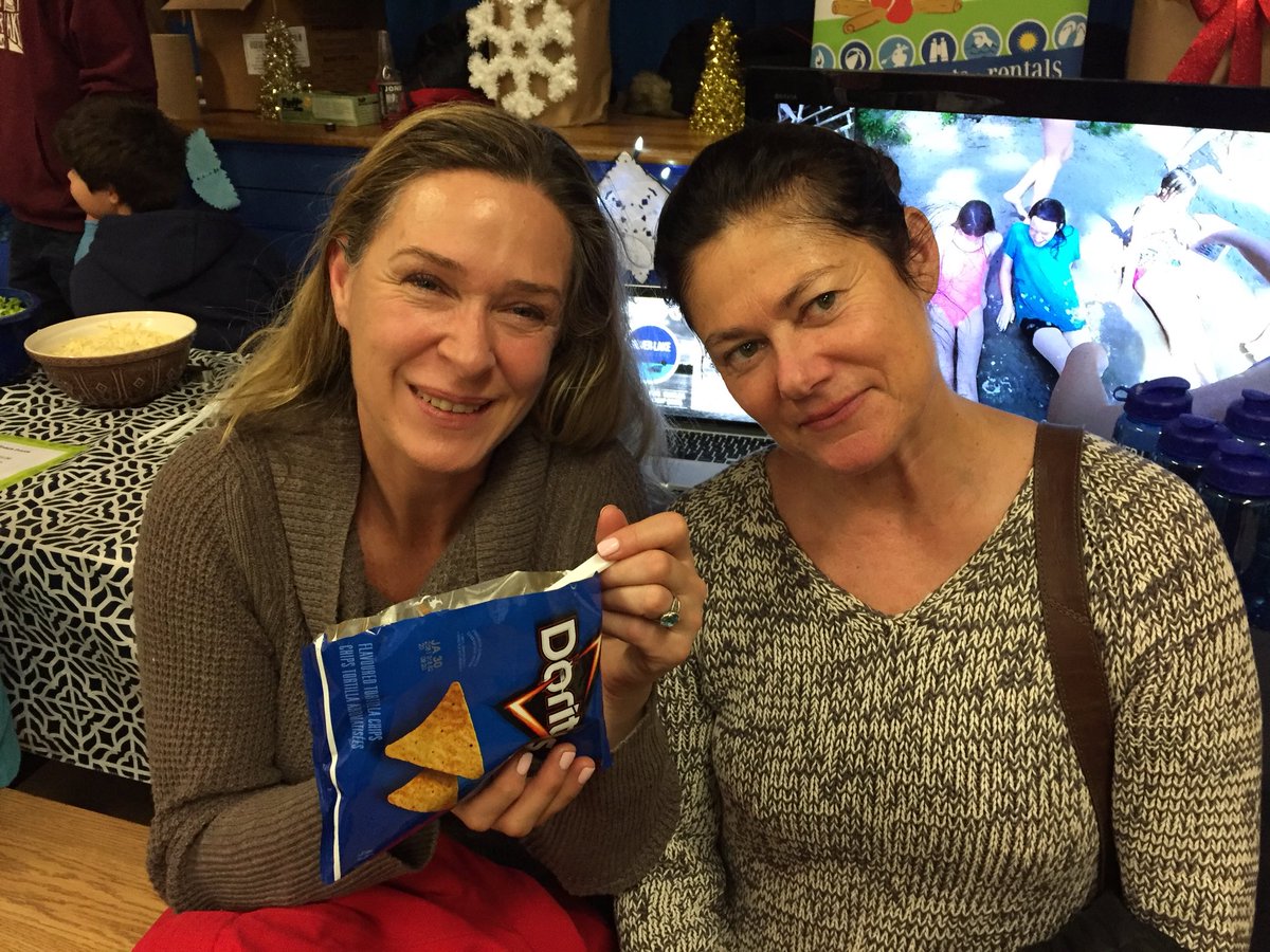 And they are delicious! RT <a href="/WoodroffeAvePS/">Woodroffe Ave PS</a>: Woodroffe craft fair - tacos in a bag!  Come and join us!  <a href="/MomInTheKnow/">Julie Findlay</a>