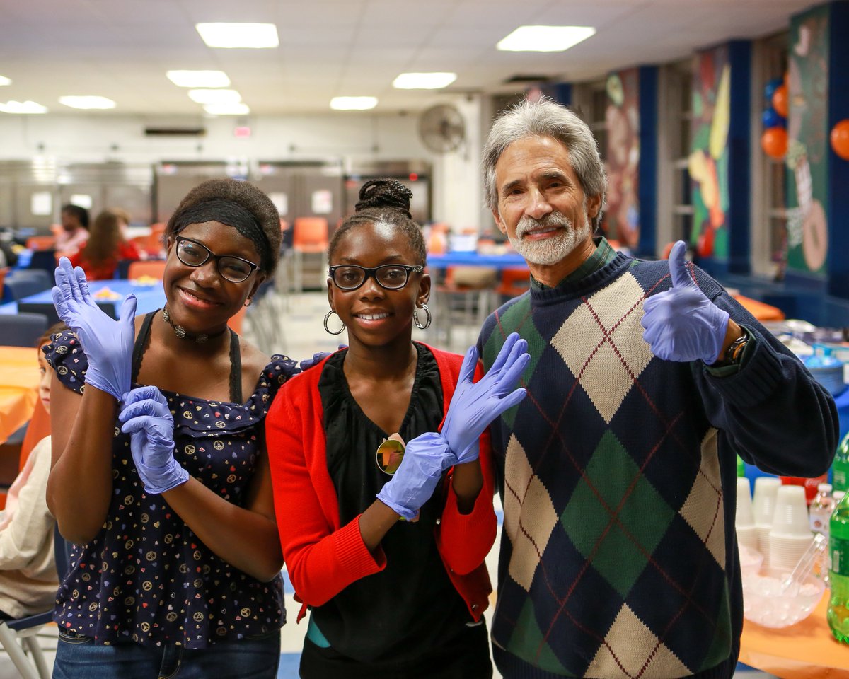 MRosenMules's tweet image. The HTH Talent Show dinner was a huge success! THANK YOU JS &amp;amp; SA for helping set up &amp;amp; without asking, serving your fellow performers &amp;amp; crew members. When it was time for you to be served, you kept your gloves on in case you were needed! #BornLeaders #CSCmembers #TS2017 #gomules