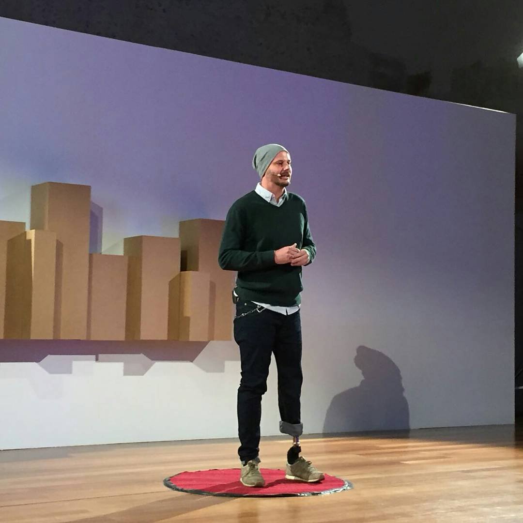 Kaikumedina's tweet photo. Ha sido una pasada poder contar todo esto. Tomar una decisión radical para ser feliz. #indestructible. Gracias @interruptme. Gracias @tedx_official. Gracias #tedxCiutatVelladeValencia. #XVerdad #València #soyaloquededicoeltiempo #vida https://t.co/ykgCr7gFIP