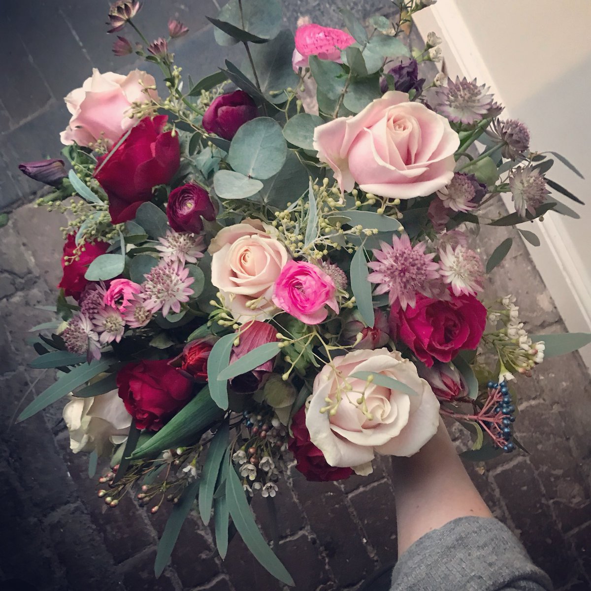 M O O D.
Hi December 💁🏼‍♀️ #wedding #flowers