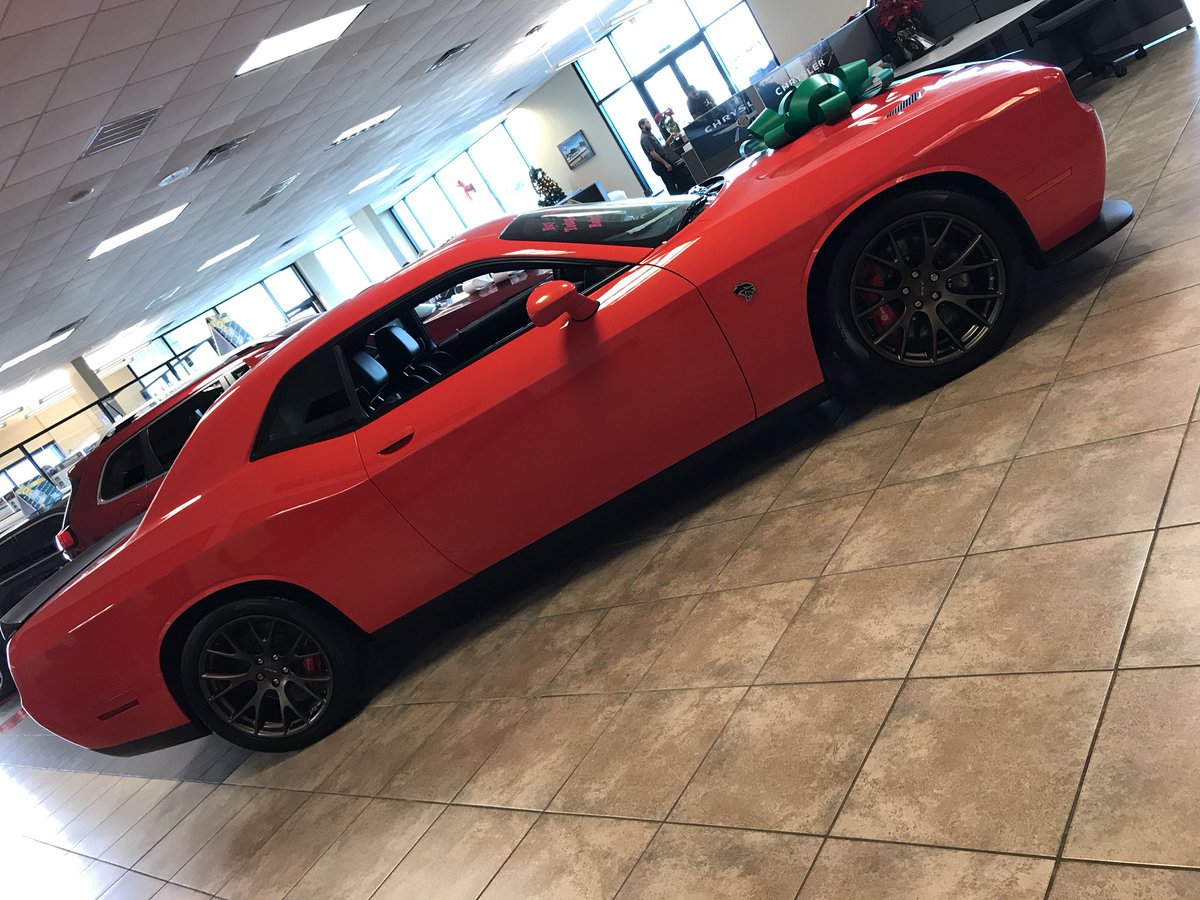 1annagibson's tweet photo. This would be a nice birthday present! #birthday #challenger #orange #hailcat #srt #Rosenberg #January #12 #present #gift #welldeserved #dodge https://t.co/K2fBcVQiKO