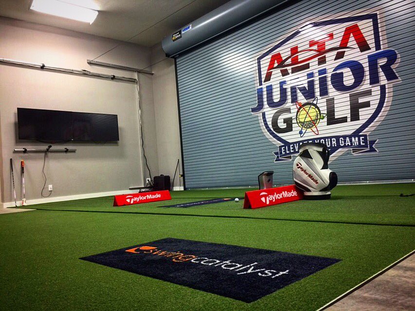 ForesightCanada's tweet image. We are proud to be a part of this amazing project! Make sure to join us at #TheGolfLab’s Grand Opening today and tomorrow. 🏌🏼📈✅  @kingvalleygc @MucklowGolf