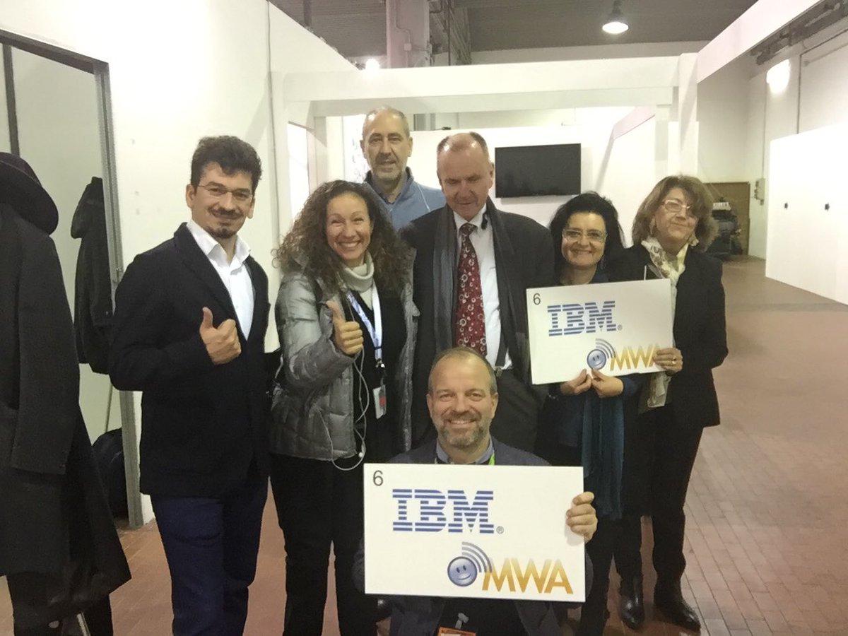 Marccappp's tweet photo. #SalottoMwa chiude #HANDImatica2017. Gli ultimi scampoli del team MWA... #MakeWorldAccessible https://t.co/kbmVINnpUq