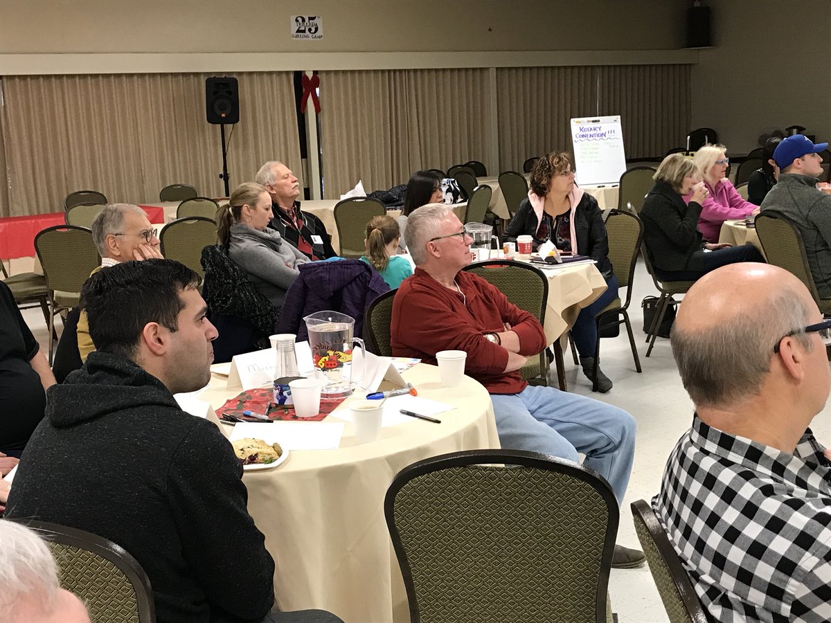 KarenCoviello's tweet photo. Bright & early start to the day for @rotarywaterloo! #teamRotary #serviceaboveself https://t.co/IZsPmZOYNo