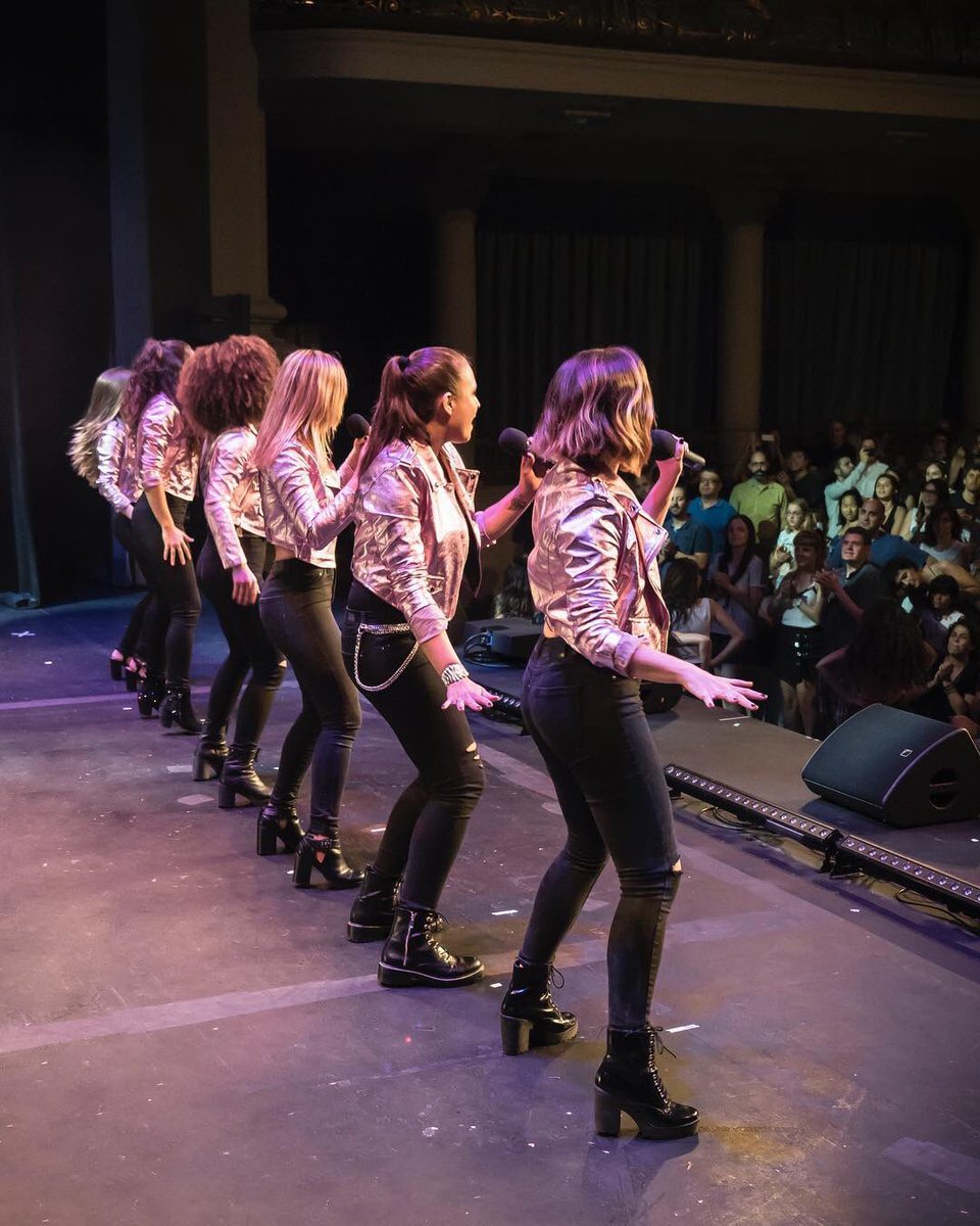 🔊 8/12 FESTIVAL VEUS, OLOT 🔊

Divendres 8 de desembre a les 20.30 #MomentsSoundSix al Teatre Principal d'Olot, dins el <a href="/festivalveus/">Festival Veus</a> !

Entrades ➡️ olotcultura.koobin.com/festivalveusso…

Ens veiem divendres família! ⚡️ 

📸 <a href="/sergimila/">Sergi</a>