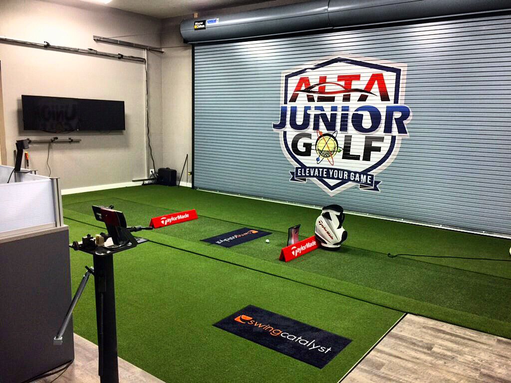 SwingCatalystCA's tweet image. A big congrats to #thegolflab on their new facility and Canada’s first 3D Motion Plate! Please join us at the Grand Opening today and tomorrow. 🎉🎈👌