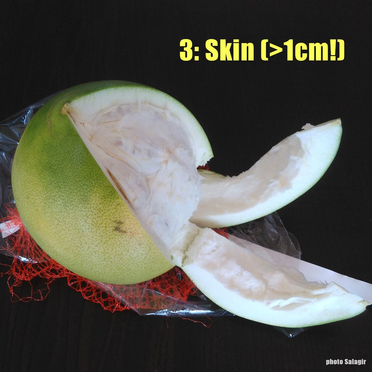 Salagir's tweet photo. C'est de nouveau la saison du fruit multi-couches ! Le #Pomelo !
Once again it's the season for the muti-layer fruit! The #polemo! https://t.co/pkffYgMH9V