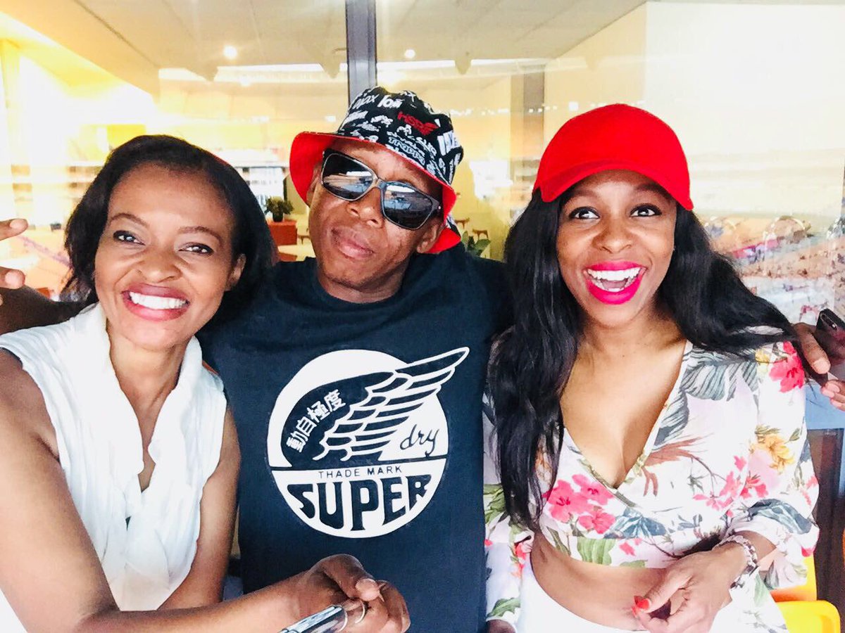 Puseletso007's tweet photo. Yo @CassperNyovest we’re #FillingUp with @DesboMohono’s crew to support you!!! #Lion #Mufasa #HistoryInTheMaking #BokoneBophirima https://t.co/X37UMJDjGV