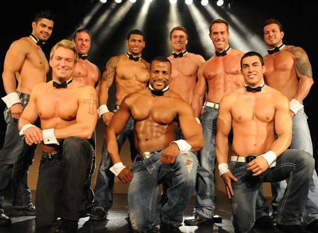 KatyWa_1985's tweet photo. Mal ein etwas anderes Abendprogramm ๐ Erst was gegen den Hunger tun #Meatropolis und dann Appetit holen bei @Chippendales in #Rostock https://t.co/dq2lUHCYF9