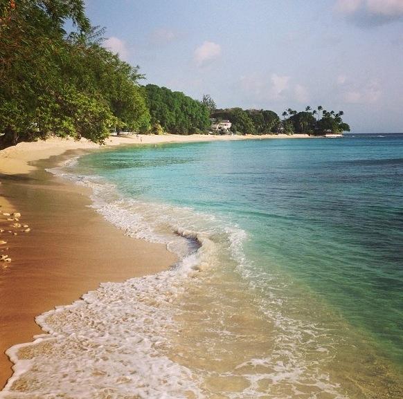 Melrose_Direct's tweet photo. Check out this gorgeous holiday home in Barbados, for only £60 per night! Perfect getaway for two 💑 👩‍❤️‍👩 👨‍❤️‍👨 https://t.co/FqM2Xwz7Q2 https://t.co/ApQ4Qiof7m