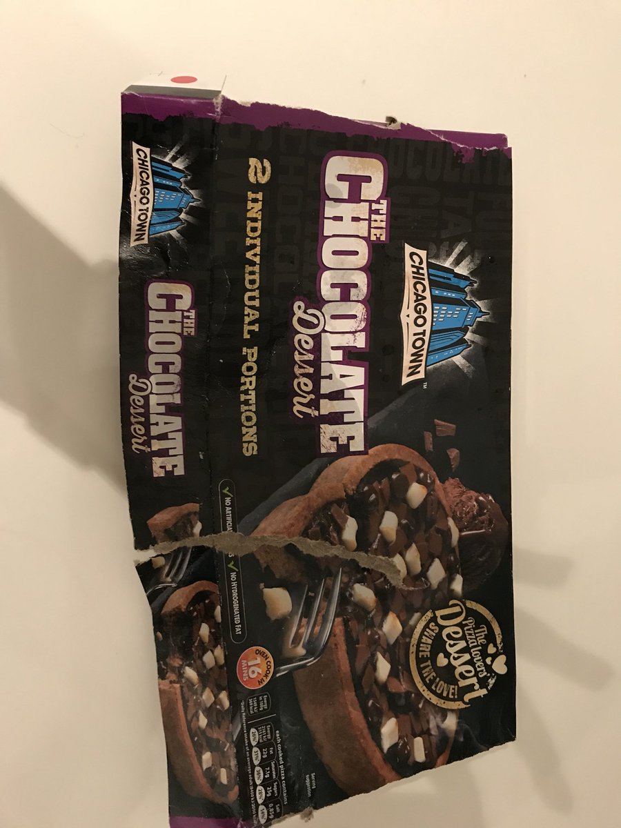 Mouldy chocolate pizza bought from <a href="/Tesco/">Tesco</a> 🤢