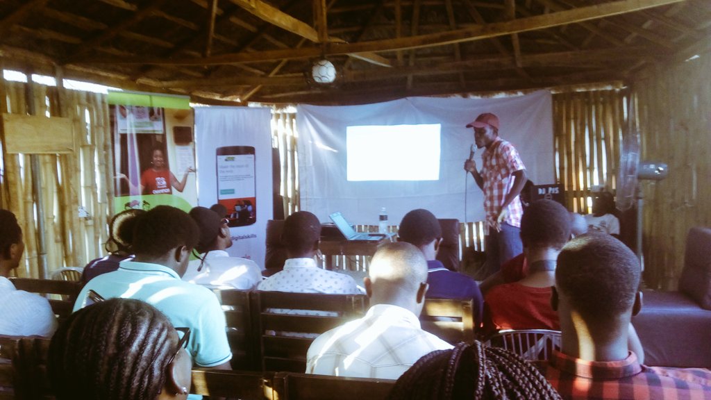mr_muize's tweet photo. 1st ever Abeokuta #Technology #Innovation #Roundtable #ATIR #ATIR17 #ATIR2017 hosted by @onlinehubng at @wokcityng https://t.co/NNR1SrqXP7