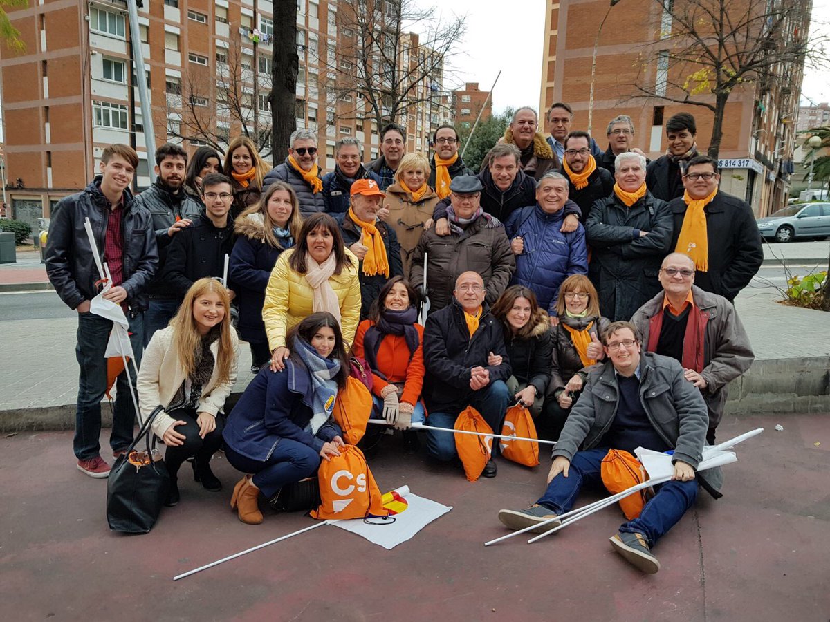 Mariola42's tweet photo. Nos acercamos al final del Process y comenzamos con @CiudadanosCs la restauración de la legalidad, de la democracia y de la ilusión@InesArrimadas @Albert_Rivera https://t.co/1y3Z2GMGF9