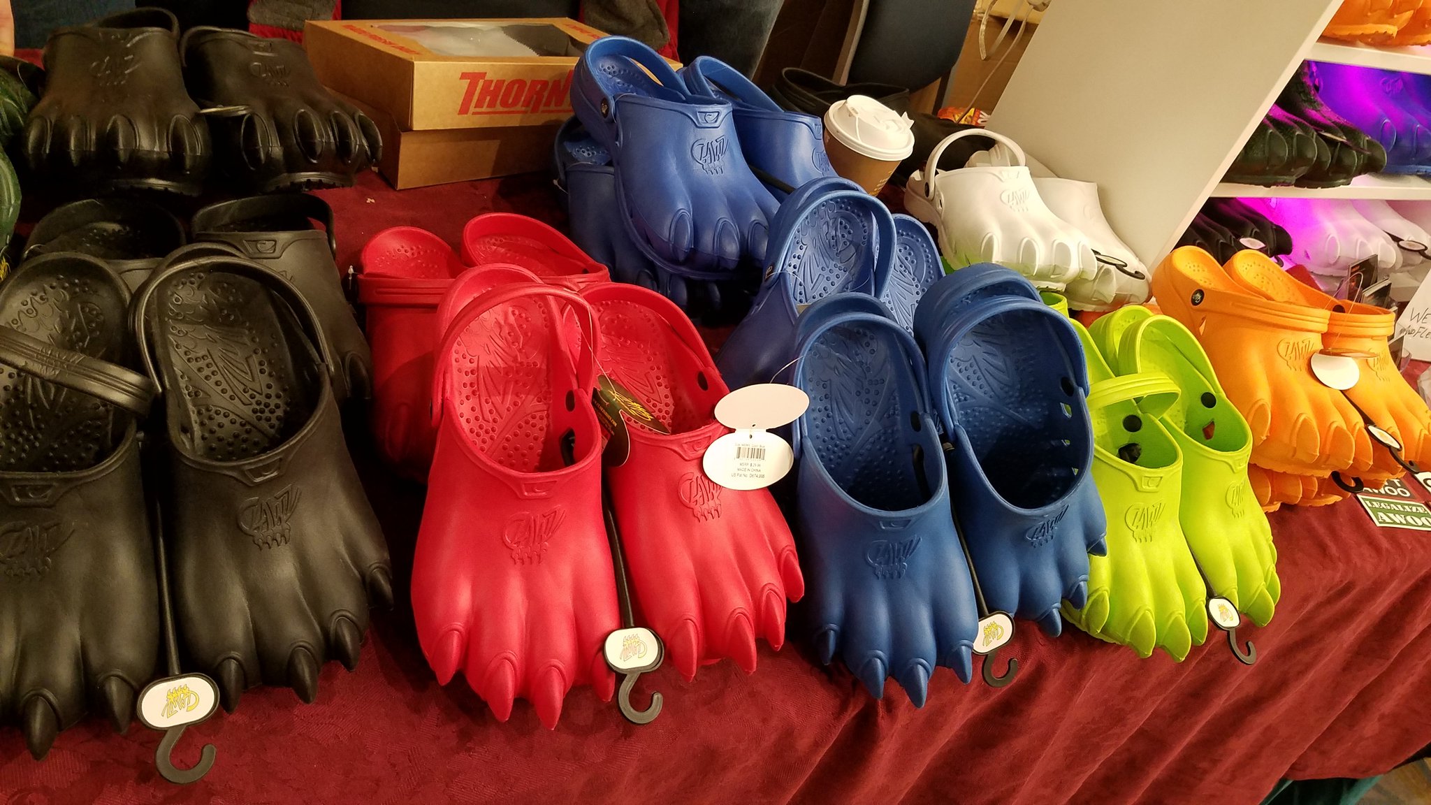 crocs style clawz shoes