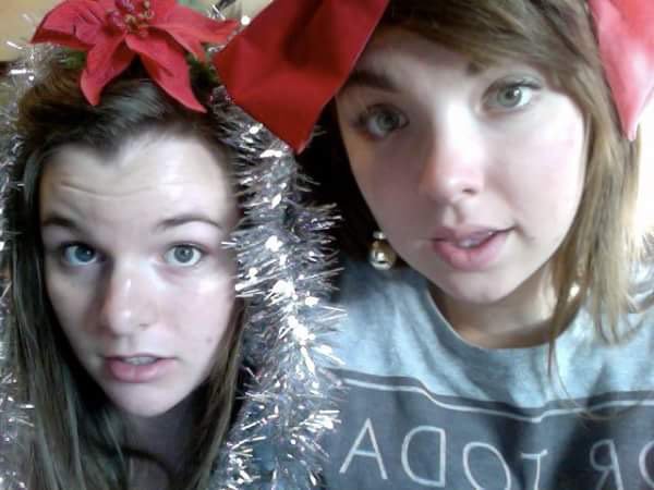 itspoetella's tweet photo. aw, @lovejealousone and I being festive. FIVE YEARS AGO. https://t.co/7bSB2YLGAt