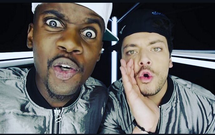 kevadamsss's tweet photo. Grosse Force @Bmesrimes pour son Bercy ce soir !! Allez télécharger la reedition de son album c’est du LOURD comme dhab ! #MonFrero #Love 🙌 https://t.co/VTnRxRgiPn