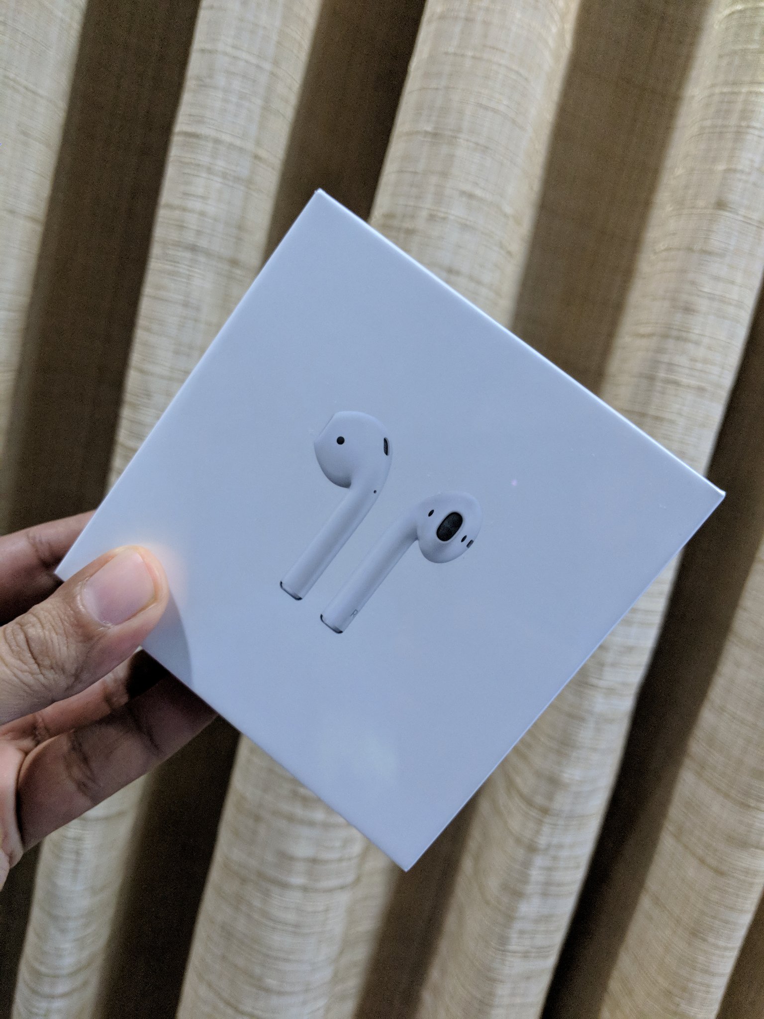 Ranjit on Twitter: "Thanks to the Pixel 2 XL and iPhone X and their lack of  headphone jack just purchase the apple airpods, let's see how good they  are. Do you guys