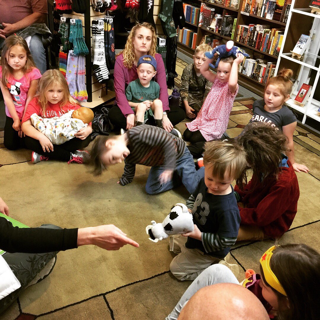 absolutelyfict's tweet photo. Had a great turn out for story time today! Don’t miss the next one, we will be doing Polar Express! #storytime #absolutelyfictionbooks #pigtheelf #kidsbooks https://t.co/TFcp4c5yOy