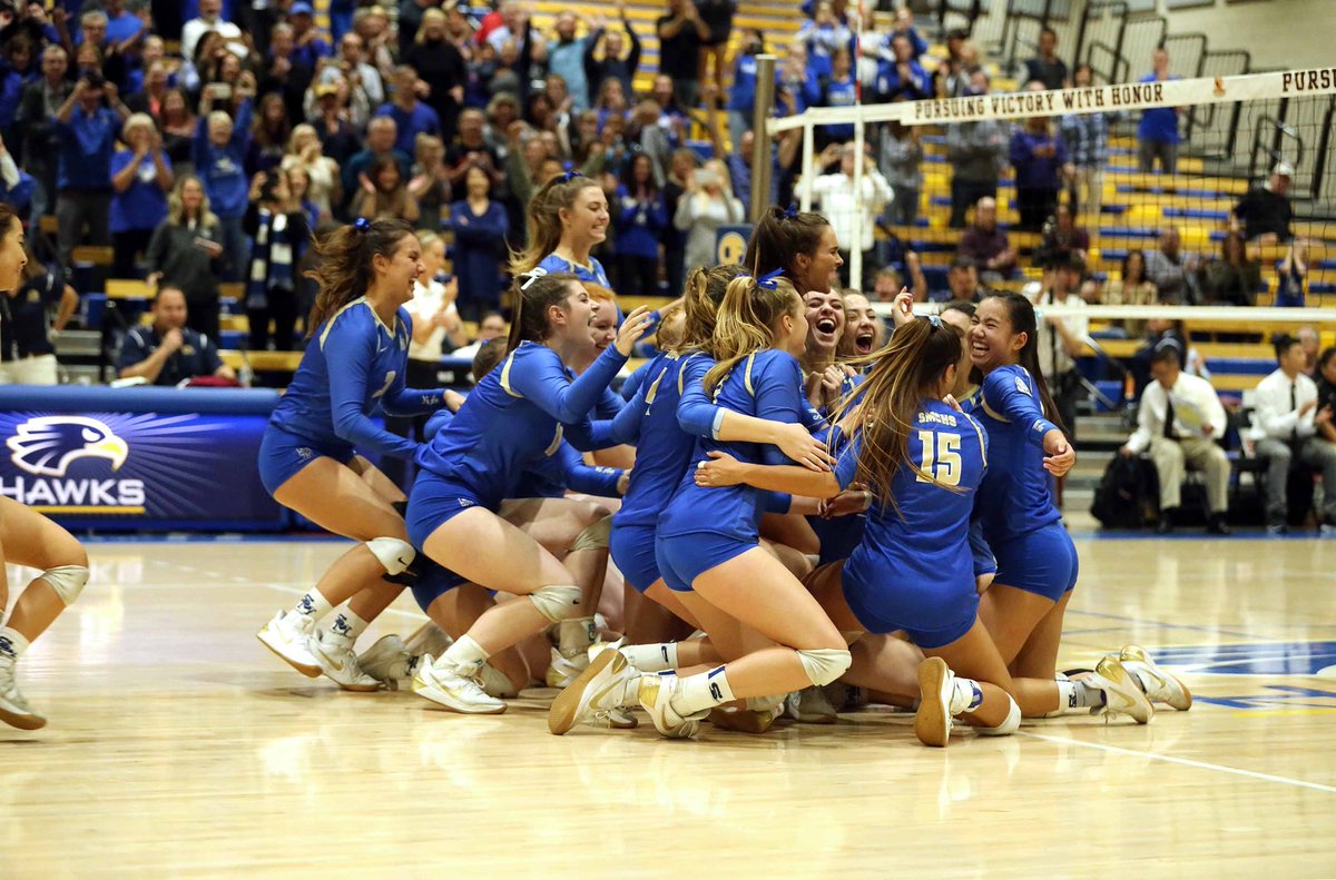 SMCHSVolleyball's tweet photo. Waking up this morning as Division 1 California State Champions https://t.co/bnQFoClFeF