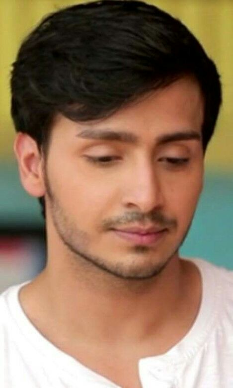 Nimisha300's tweet photo. I Vote ParamSingh for Ghulaam #Tvpersonality2017 @BizAsia @SabrasRadio @RajBaddhan 
@8paramsingh https://t.co/jTprFO0ajN