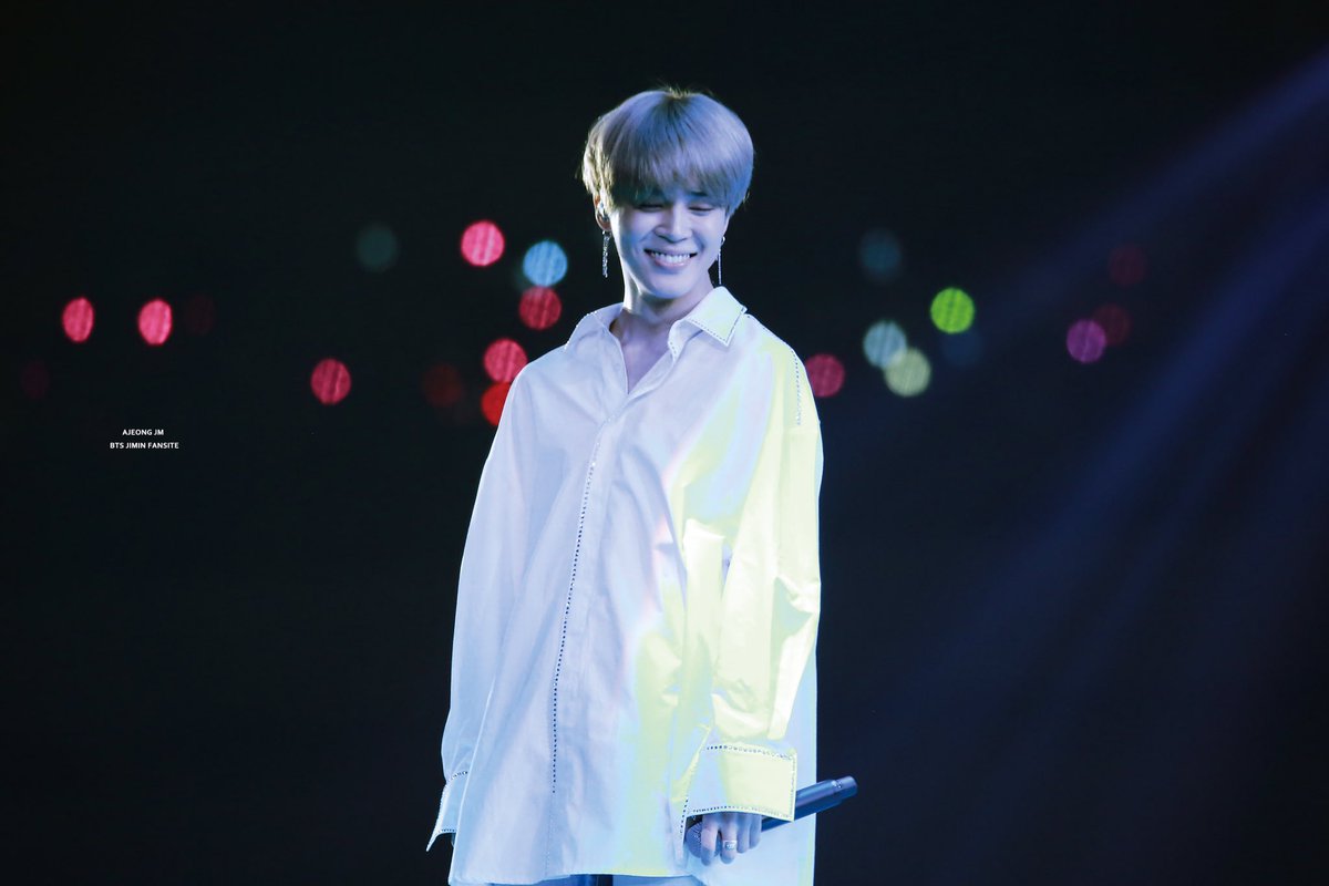 AJEONG_JM's tweet photo. 171202 MMA HD2 천사다 천사ㅠㅠㅠㅠㅠㅠㅠㅠ왤케 이뻐ㅠㅠ☁️☁️ #BTS #방탄소년단 #지민 
JIMIN #슈가 #진 @BTS_twt https://t.co/b0KSHLLTA4