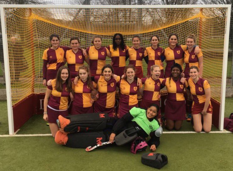 Congratulations to our mighty 2nd XI girls who put in a great team performance to win 1-0 vs <a href="/MiltonAbbey/">Milton Abbey School</a> this afternoon. 🏑👏🏻
#DownsideGirls