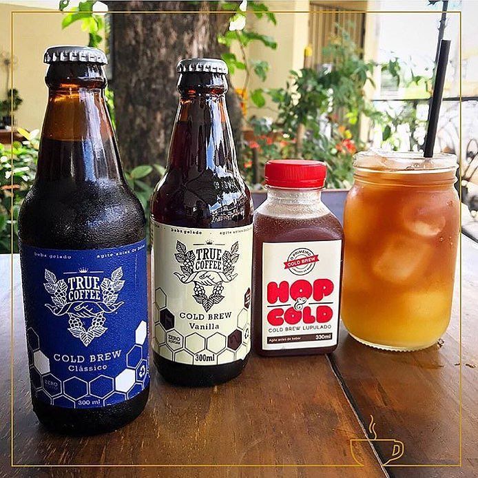 truecoffeeinc's tweet photo. Opções de #coldbrew no @deck_cafe (Itaperuna - RJ)? Tá tendo!!! 🤘🏽😎☕️❄️
.
#truecoffeeinc #deckcafe #hopncold #truecoffeefriends https://t.co/A5NsXCOSMZ https://t.co/oWfKlR15Mr