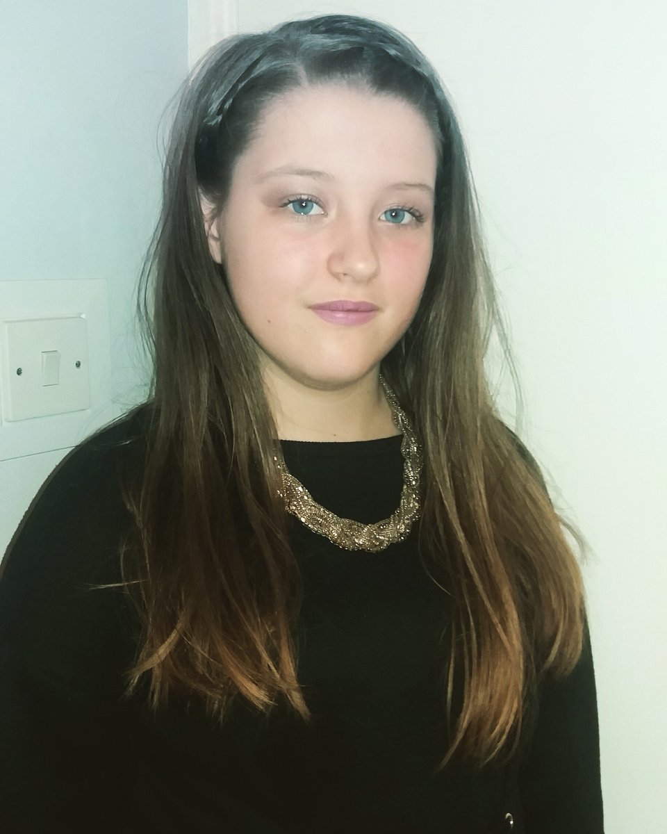 nicolahemphill1's tweet photo. My beautiful beautiful big girl ππ #mynotsominime #myeverything #karliemichellecrossan #daughter #prettyprettygirl https://t.co/NiWrJLtCA4
