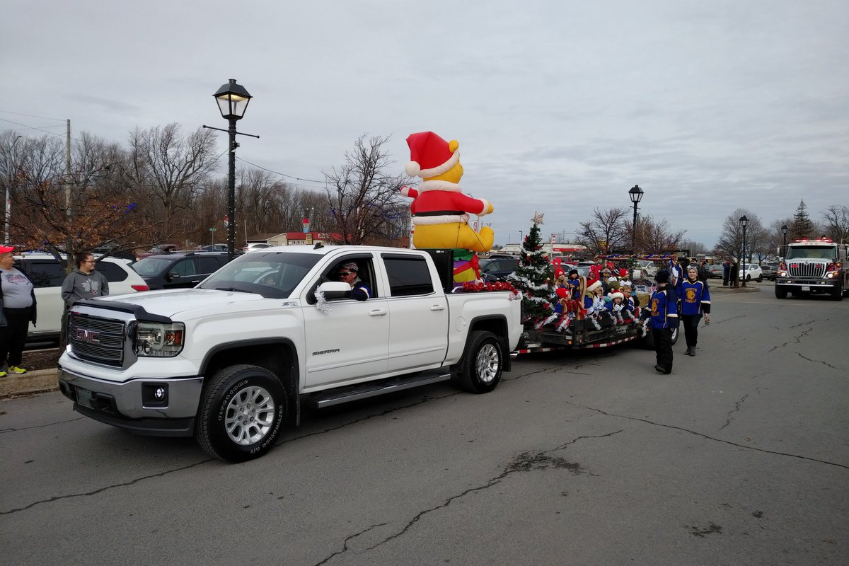 The South Dundas Lion's float... https://t.co/NtGyGFqirW