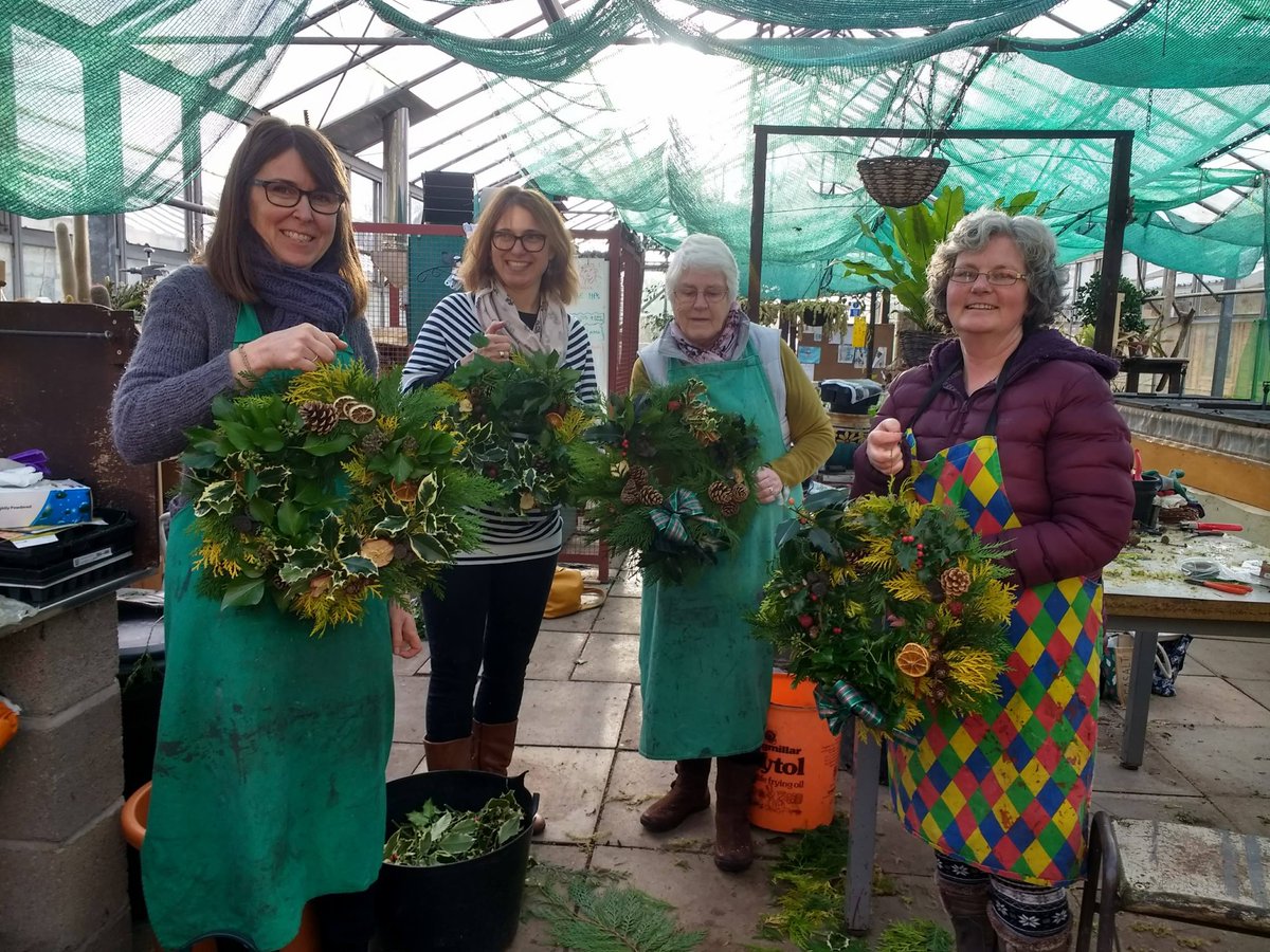 Piccadilly Lancaster tweet media