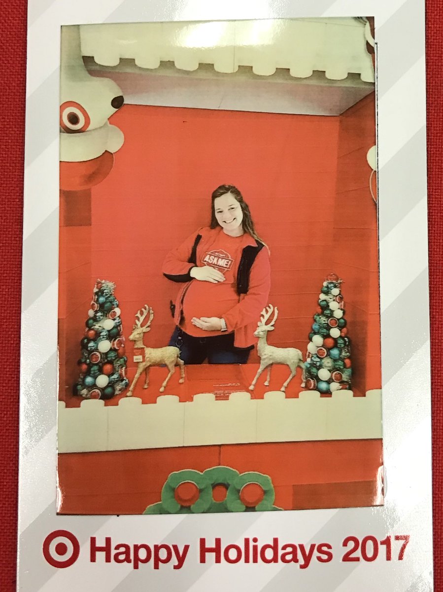 Maggie Loyd tweet media