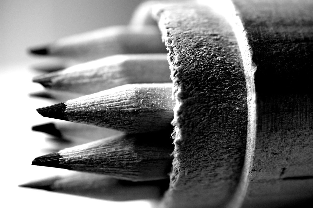 AlterEgoEdicion's tweet photo. "El escritor o escritora tiene que someterse a un continuo examen interno. Tiene que ser consciente del bicho raro que habita dentro de él"
-FLANNERY O'CONNOR
---
@AlterEgoEdicion #Frase #Autoeditar #Autoedición #libro #escribiendo https://t.co/fN4RWVmBW0