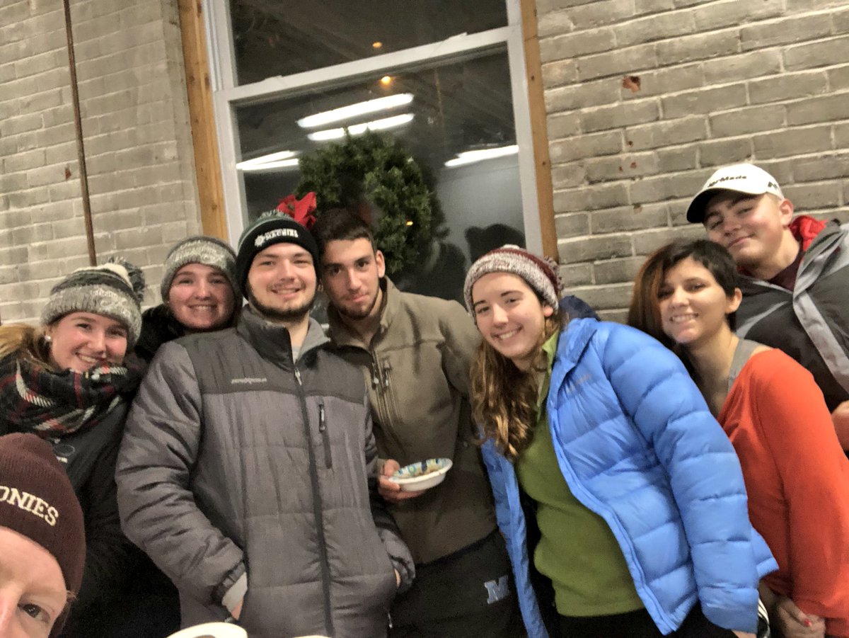 ArnoldShorey's tweet photo. HomeTown Holidays at D-F with @foxcroftacademy students helping out. Great community!FA Key Club volunteering many hours https://t.co/R87bzEaOCI